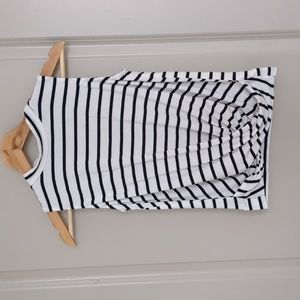 Amour vert cropped twist front tank top striped xs